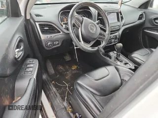 2019 Jeep Cherokee Latitude Plus with VIN 1C4PJLLB0KD333207, listed as a Copart auction lot 60720725 with 67,826 mi miles and Salvage title. Bid and sale history available at DreamBid. Image 8.