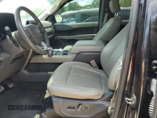 2019 Ford Expedition Max XLT с VIN 1FMJK1HT1KEA01064, выставлен на аукционе Copart как лот 55923975 с пробегом 46 803 миль миль и Списание • Salvage title. История ставок и продаж доступна на DreamBid. Изображение 7.