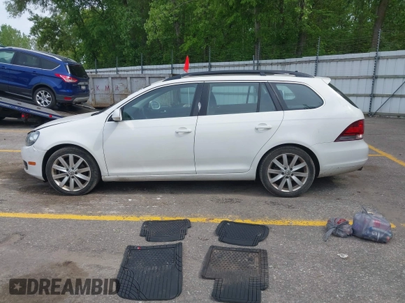 2014 Volkswagen Jetta TDI w/Sunroof с VIN 3VWPL7AJ0EM604381, выставлен на аукционе IAAI как лот 42362066 с пробегом 159 274 миль миль и . История ставок и продаж доступна на DreamBid. Изображение 14.