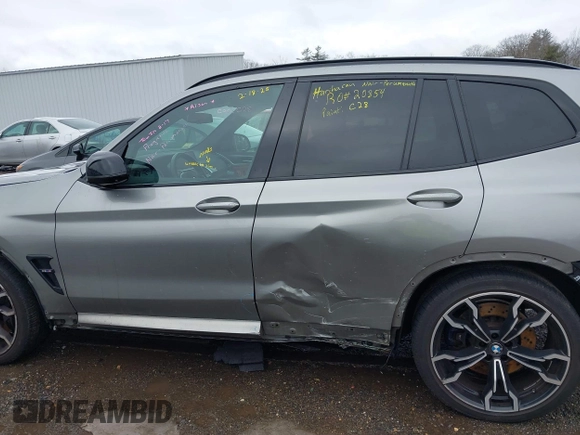 2020 BMW X3 M z VIN 5YMTS0C02L9B29984, wystawiony jako IAAI lot #41655102 z przebiegiem 38 878 mil mil oraz . Historia ofert i sprzedaży dostępna na DreamBid. Obrazek 15.