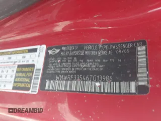 2006 MINI Convertible z VIN WMWRF33546TG13986, wystawiony jako IAAI lot #42634138 z przebiegiem Nie podano mil oraz . Historia ofert i sprzedaży dostępna na DreamBid. Obrazek 9.