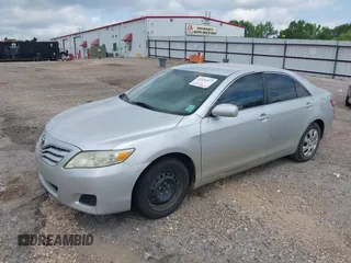 2011 Toyota Camry LE with VIN 4T1BF3EK1BU187646, listed as a IAAI auction lot 42035977 with 285,013 mi miles. Bid and sale history available at carsss.com. Image 2.