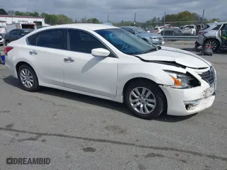 2013 Nissan Altima 2.5 SL with VIN 1N4AL3AP4DC273073, listed as a IAAI auction lot 41915963 with 194,475 mi miles. Bid and sale history available at carsss.com. Image 1.