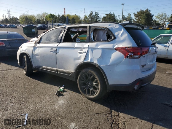 2018 Mitsubishi Outlander ES with VIN JA4AZ3A33JZ064156, listed as a Copart auction lot 55072645 with Not provided miles and Non repairable. Bid and sale history available at DreamBid. Image 2.