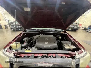 2007 Toyota Tacoma with VIN 5TEUU42NX7Z341101, listed as a IAAI auction lot 42588633 with 196,587 mi miles and . Bid and sale history available at DreamBid. Image 10.