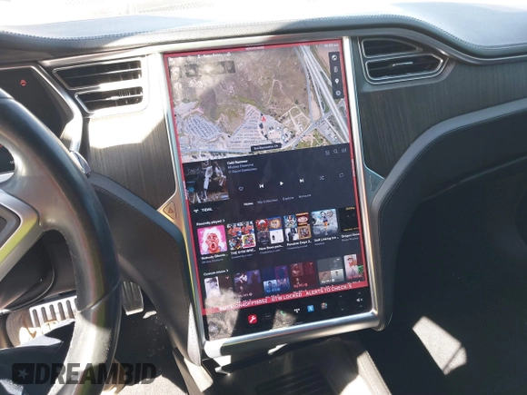 2013 Tesla Model S z VIN 5YJSA1DN4DFP19552, wystawiony jako IAAI lot #41360466 z przebiegiem 129 806 mil mil oraz . Historia ofert i sprzedaży dostępna na DreamBid. Obrazek 19.