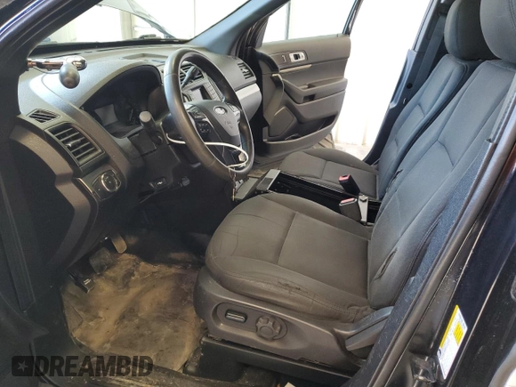 2019 Ford Police Interceptor Utility z VIN 1FM5K8AR3KGA63319, wystawiony jako Copart lot #49669175 z przebiegiem 100 110 mil mil oraz Szkoda całkowita • Salvage title. Historia ofert i sprzedaży dostępna na DreamBid. Obrazek 7.