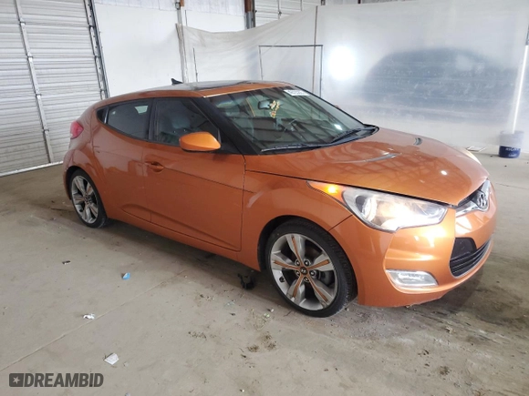 2013 Hyundai Veloster RE:MIX with VIN KMHTC6AD0DU109884, listed as a Copart auction lot 49723905 with 109,230 mi miles and Salvage Title. Bid and sale history available at carsss.com. Image 4.