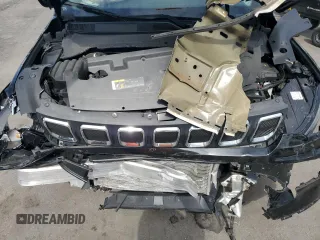 2022 Jeep Compass Latitude z VIN 3C4NJCBB0NT218033, wystawiony jako Copart lot #58291025 z przebiegiem 25 212 mil mil oraz Nie do naprawy • Non repairable. Historia ofert i sprzedaży dostępna na DreamBid. Obrazek 12.