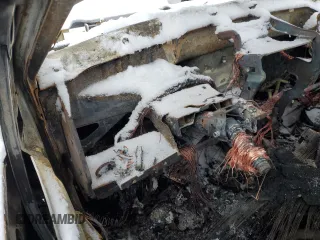 1997 Jeep Grand Cherokee Laredo with VIN 1J4GZ58S4VC714897, listed as a Copart auction lot 43713365 with 0 mi miles and Salvage Title. Bid and sale history available at carsss.com. Image 9.