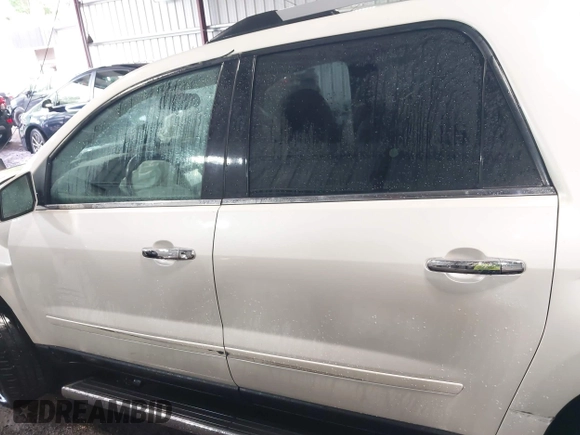 2014 GMC Acadia SLT z VIN 1GKKVSKD4EJ250739, wystawiony jako IAAI lot #42257848 z przebiegiem 78 672 mil mil oraz . Historia ofert i sprzedaży dostępna na DreamBid. Obrazek 14.