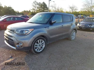 2018 Kia Soul + with VIN KNDJP3A55J7535782, listed as a IAAI auction lot 41807092 with 104,240 mi miles. Bid and sale history available at carsss.com. Image 17.