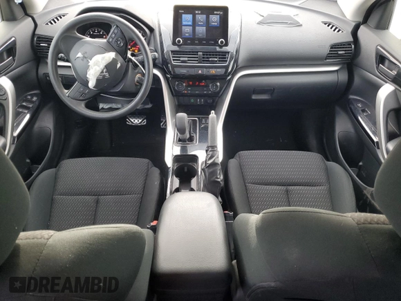 2022 Mitsubishi Eclipse Cross LE z VIN JA4ASVAA6NZ053737, wystawiony jako Copart lot #42157625 z przebiegiem 18 191 mil mil oraz Szkoda całkowita • Salvage title. Historia ofert i sprzedaży dostępna na DreamBid. Obrazek 8.