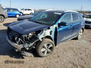 2022 Kia Niro LXS with VIN KNDCB3LC9N5537698, listed as a Copart auction lot 43872755 with 107,052 mi miles and Salvage Title. Bid and sale history available at carsss.com. Image 1.