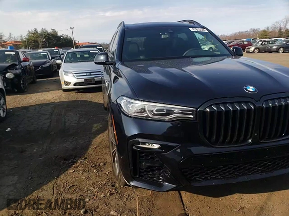 2021 BMW X7 xDrive40i z VIN 5UXCW2C00M9E47322, wystawiony jako Copart lot #47989584 z przebiegiem 57 032 mil mil oraz Szkoda całkowita • Salvage title. Historia ofert i sprzedaży dostępna na DreamBid. Obrazek 12.