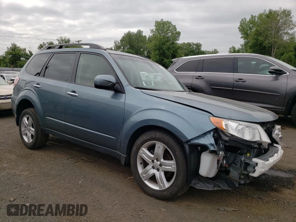 2010 Subaru Forester X Premium with VIN JF2SH6CCXAH736488, listed as a Copart auction lot 61040815 with 61,823 mi miles and Salvage title. Bid and sale history available at DreamBid. Image 4.