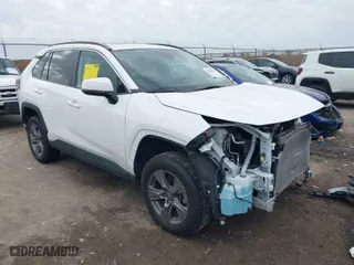 2024 Toyota RAV4 XLE with VIN 2T3W1RFV1RC263820, listed as a IAAI auction lot 41583442 with 22,596 mi miles. Bid and sale history available at carsss.com. Image 1.