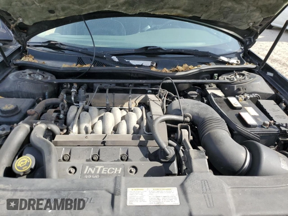 1998 Lincoln Continental with VIN 1LNFM97V8WY742639, listed as a Copart auction lot 82138303 with 268,814 mi miles and Salvage Title. Bid and sale history available at carsss.com. Image 11.