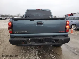 2006 Chevrolet Silverado 1500 LS with VIN 2GCEK13VX61352920, listed as a Copart auction lot 44440435 with 201,393 mi miles and Salvage Title. Bid and sale history available at carsss.com. Image 6.