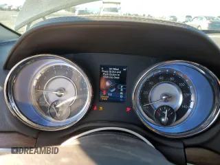 2013 Chrysler 300 Luxury Series with VIN 2C3CCASG8DH591205, listed as a Copart auction lot 42554345 with 101,789 mi miles and Salvage Title. Bid and sale history available at DreamBid. Image 9.