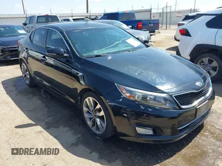 2015 Kia Optima SXL Turbo z VIN 5XXGR4A63FG370493, wystawiony jako IAAI lot #42540013 z przebiegiem 61 297 mil mil oraz . Historia ofert i sprzedaży dostępna na DreamBid. Obrazek 1.