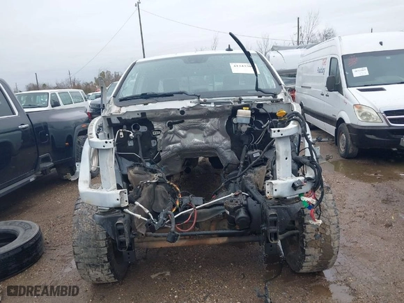 2018 Ram 2500 Laramie with VIN 3C6UR5FL7JG260700, listed as a IAAI auction lot 41343304 with 1 mi miles. Bid and sale history available at carsss.com. Image 11.