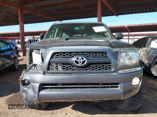 2011 Toyota Tacoma with VIN 3TMMU4FN0BM032561, listed as a IAAI auction lot 41190472 with 188,862 mi miles and . Bid and sale history available at DreamBid. Image 13.