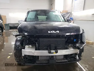 2024 Kia EV9 Land with VIN KNDADFS56R6025029, listed as a Copart auction lot 77346754 with 829 mi miles and Salvage Title. Bid and sale history available at carsss.com. Image 5.