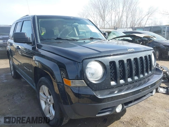 2011 Jeep Patriot Latitude z VIN 1J4NT1GB1BD171145, wystawiony jako IAAI lot #41867762 z przebiegiem 155 296 mil mil oraz . Historia ofert i sprzedaży dostępna na DreamBid. Obrazek 1.