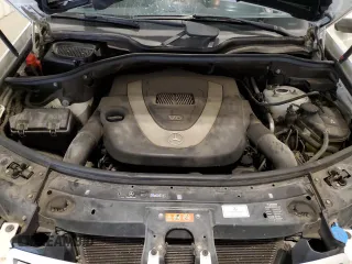 2010 Mercedes-Benz M 350 z VIN 4JGBB5GB0AA533089, wystawiony jako Copart lot #59194025 z przebiegiem 155 962 mil mil oraz Szkoda całkowita • Salvage title. Historia ofert i sprzedaży dostępna na DreamBid. Obrazek 12.