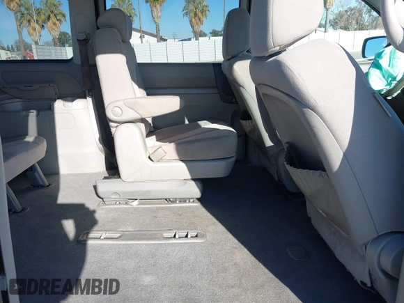 2009 Kia Sedona LX with VIN KNDMB233696303422, listed as a IAAI auction lot 41685934 with 148,746 mi miles. Bid and sale history available at carsss.com. Image 8.