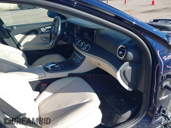 2019 Mercedes-Benz E-Class E 300 with VIN WDDZF4KB8KA592634, listed as a IAAI auction lot 41817498 with 103,676 mi miles. Bid and sale history available at carsss.com. Image 5.