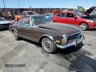 1970 Mercedes-Benz SL with VIN 11304412015305, listed as a Copart auction lot 65378684 with 83,202 mi miles and Salvage title. Bid and sale history available at DreamBid. Image 4.