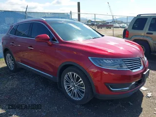 2016 Lincoln MKX Reserve z VIN 2LMPJ8LRXGBL38521, wystawiony jako IAAI lot #42125810 z przebiegiem 118 325 mil mil oraz . Historia ofert i sprzedaży dostępna na DreamBid. Obrazek 1.