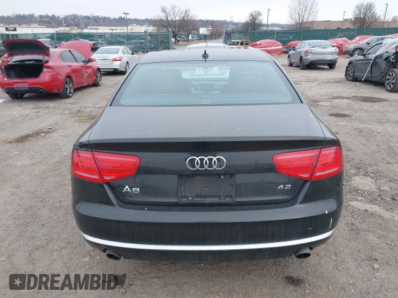 2012 Audi A8 с VIN WAUAVAFD0CN035731, выставлен на аукционе IAAI как лот 41286022 с пробегом 82 835 миль миль и . История ставок и продаж доступна на DreamBid. Изображение 17.