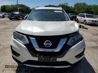 2017 Nissan Rogue SV с VIN KNMAT2MV7HP543653, выставлен на аукционе Copart как лот 54746125 с пробегом 184 086 миль миль и Списание • Salvage title. История ставок и продаж доступна на DreamBid. Изображение 5.