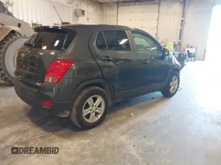 2020 Chevrolet Trax LS with VIN 3GNCJKSB5LL197234, listed as a IAAI auction lot 41821554 with 34,159 mi miles. Bid and sale history available at carsss.com. Image 4.