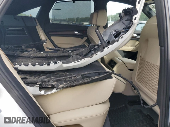 2023 Audi Q5 Sportback S line Prestige with VIN WA16AAFY0P2137734, listed as a Copart auction lot 58766465 with 17,527 mi miles and Salvage title. Bid and sale history available at DreamBid. Image 10.
