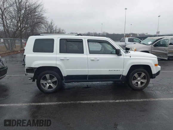 2017 Jeep Patriot High Altitude with VIN 1C4NJRFB8HD195995, listed as a IAAI auction lot 41475686 with 95,414 mi miles. Bid and sale history available at carsss.com. Image 13.