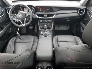 2019 Alfa Romeo Stelvio z VIN ZASPAKAN3K7C71752, wystawiony jako Copart lot #56710515 z przebiegiem 31 537 mil mil oraz Szkoda całkowita • Salvage title. Historia ofert i sprzedaży dostępna na DreamBid. Obrazek 8.