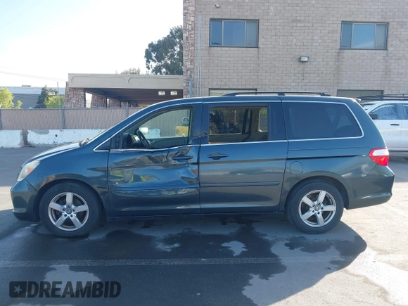 2006 Honda Odyssey Touring с VIN 5FNRL38826B027110, выставлен на аукционе IAAI как лот 42096478 с пробегом 189 615 миль миль и . История ставок и продаж доступна на DreamBid. Изображение 15.