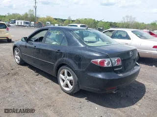 2006 Mazda Mazda6 Grand Touring s with VIN 1YVHP80DX65M52771, listed as a IAAI auction lot 42091020 with 207,727 mi miles. Bid and sale history available at carsss.com. Image 3.