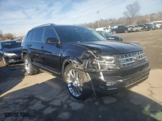 2019 Volkswagen Atlas 3.6L V6 SE w/Technology R-Line with VIN 1V2XR2CA1KC555219, listed as a Copart auction lot 86820824 with 111,747 mi miles and Salvage Title. Bid and sale history available at carsss.com. Image 4.