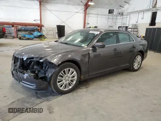 2014 Chrysler 300 z VIN 2C3CCARG2EH128807, wystawiony jako Copart lot #53932515 z przebiegiem 420 915 mil mil oraz Szkoda całkowita • Salvage title. Historia ofert i sprzedaży dostępna na DreamBid. Obrazek 1.