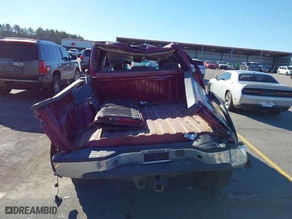 2004 Chevrolet Silverado 1500 Crew Cab LT with VIN 2GCEK13T341332620, listed as a IAAI auction lot 41607153 with 1 mi miles. Bid and sale history available at carsss.com. Image 13.