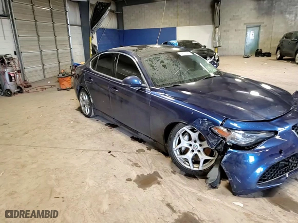 2020 Alfa Romeo Giulia Ti Sport with VIN ZARFANBN9L7626533, listed as a Copart auction lot 49007385 with 20,435 mi miles and Salvage Title. Bid and sale history available at carsss.com. Image 13.