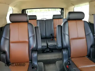 2008 Chevrolet Tahoe 3LT z VIN 1GNFK13068R145029, wystawiony jako Copart lot #55049795 z przebiegiem 167 835 mil mil oraz Szkoda całkowita • Salvage title. Historia ofert i sprzedaży dostępna na DreamBid. Obrazek 10.