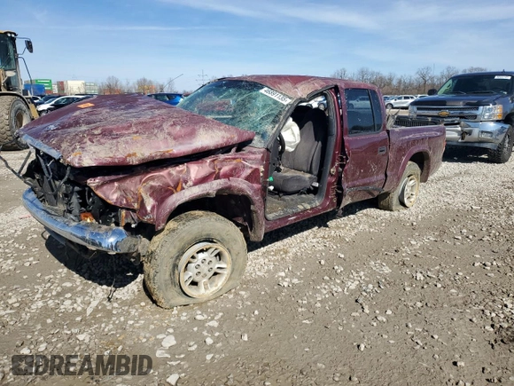 2000 Dodge Dakota Sport z VIN 1B7GG2AN6YS760921, wystawiony jako Copart lot #46891135 z przebiegiem Nie podano mil oraz Szkoda całkowita • Salvage title. Historia ofert i sprzedaży dostępna na DreamBid. Obrazek 1.