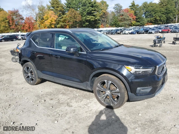 2020 Volvo XC40 Inscription with VIN YV4162UL7L2254054, listed as a Copart auction lot 75983034 with 41,103 mi miles and Salvage Title. Bid and sale history available at carsss.com. Image 4.
