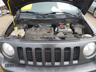 2014 Jeep Patriot Sport with VIN 1C4NJRBB2ED852114, listed as a IAAI auction lot 41521742 with 80,230 mi miles. Bid and sale history available at carsss.com. Image 10.